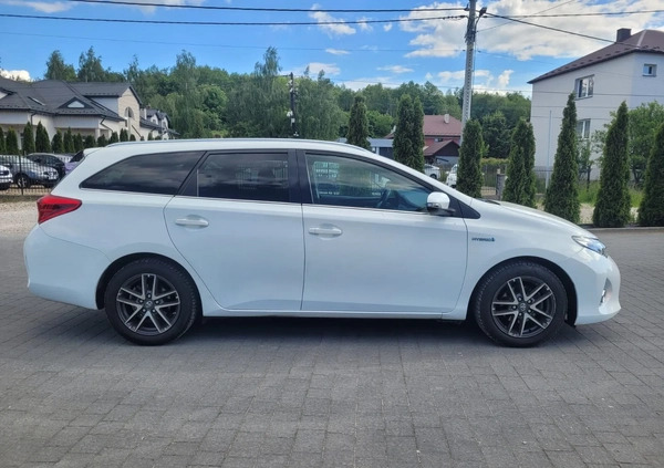 Toyota Auris cena 36900 przebieg: 371000, rok produkcji 2015 z Maków Podhalański małe 154